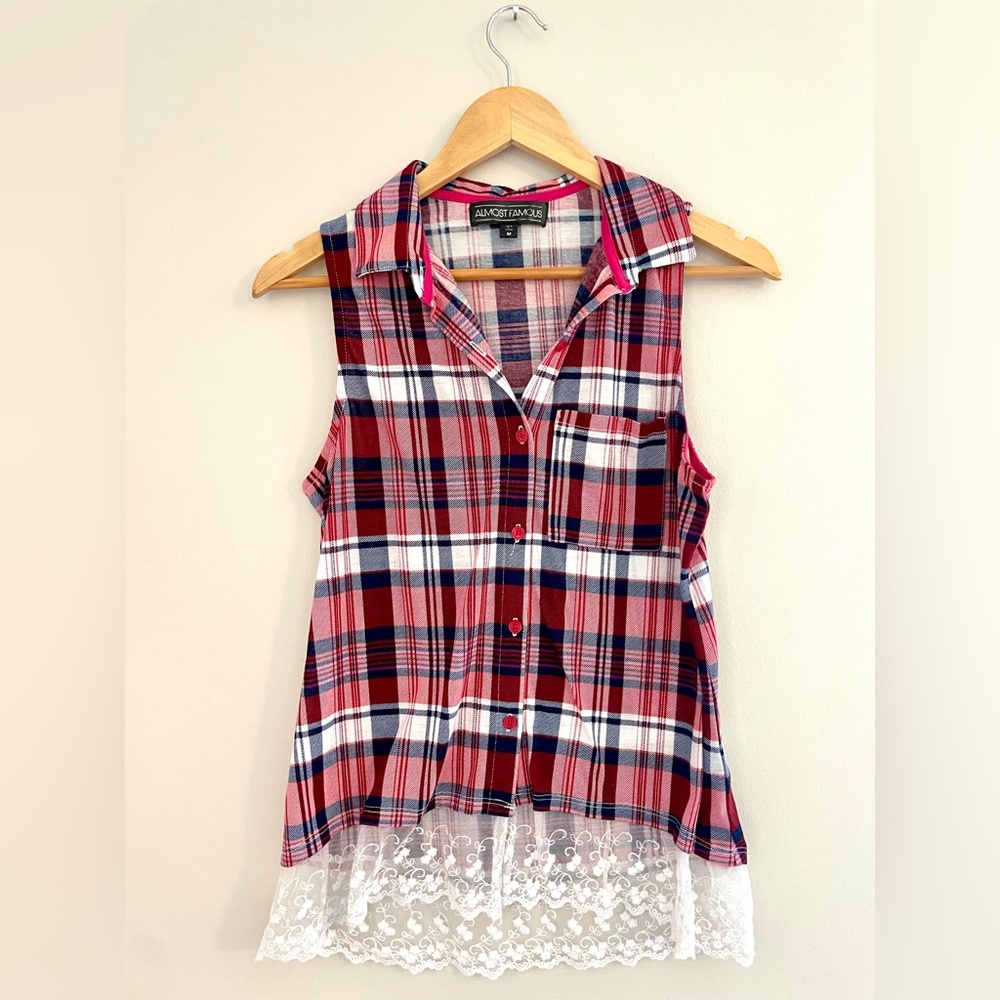 Almost Famous Cowgirl Sleeveless Top size M